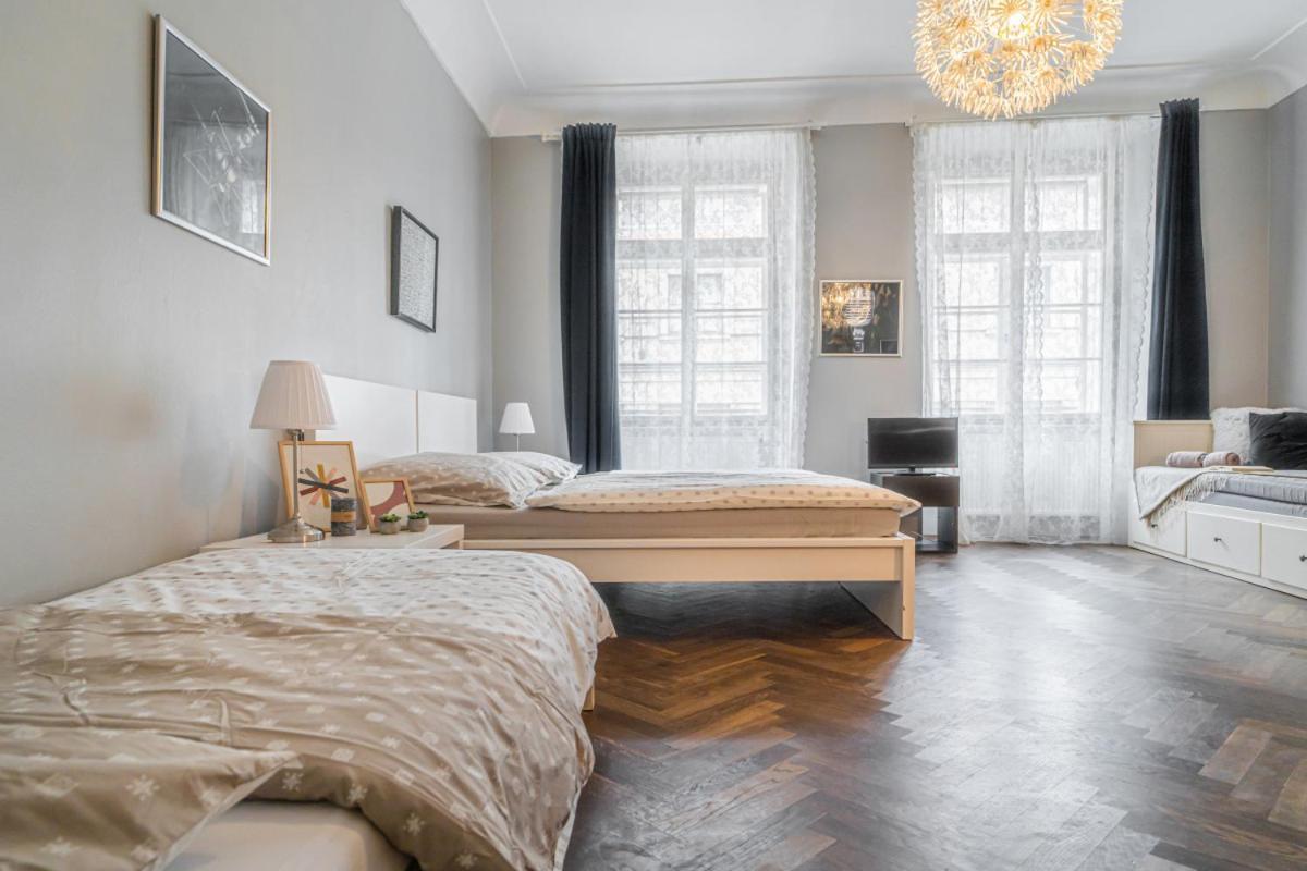 Апартаменти Bright Studio Close To Charles Bridge And Prague Castle Екстер'єр фото