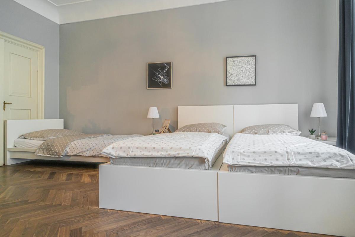 Апартаменти Bright Studio Close To Charles Bridge And Prague Castle Екстер'єр фото